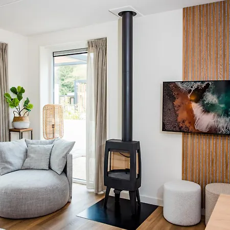 Recreatiewoning 'dwergarend' Op Gemoedelijk