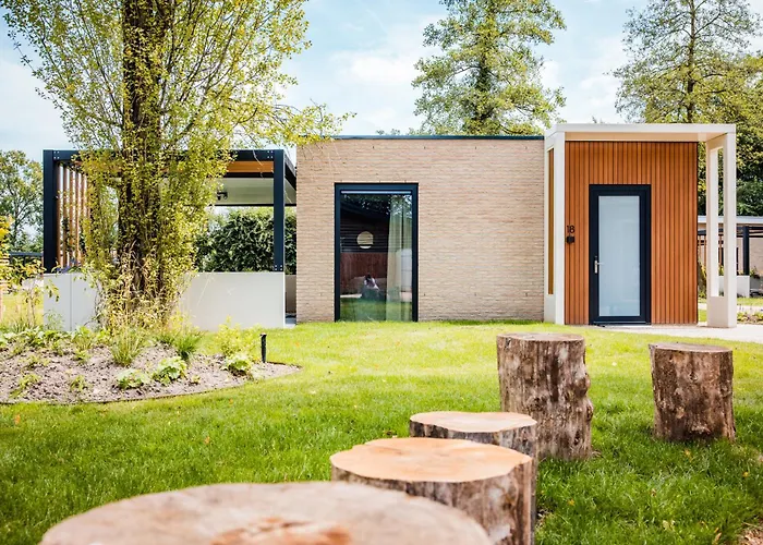 Recreatiewoning 'dwergarend' Op Gemoedelijk Holiday home *