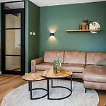Recreatiewoning 'dwergarend' Op Gemoedelijk Ferienhaus