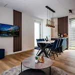 Recreatiewoning 'dwergarend' Op Gemoedelijk