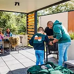 Ferienhaus Recreatiewoning 'dwergarend' Op Gemoedelijk
