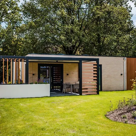 Recreatiewoning 'dwergarend' Op Gemoedelijk *