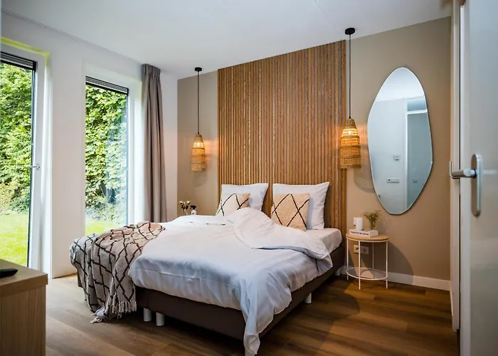 Recreatiewoning 'dwergarend' Op Gemoedelijk *