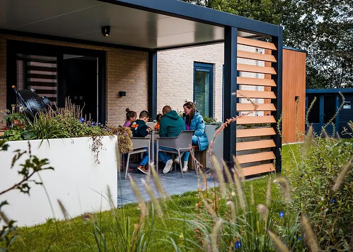 Casa de Férias Recreatiewoning 'dwergarend' Op Gemoedelijk *